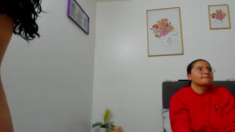 Eva y Mia online show from June 30, 1:56 pm