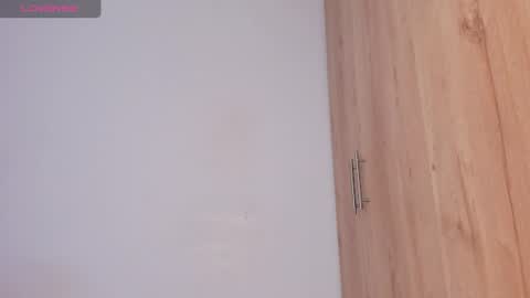 eva_naughty69 online show from August 8, 10:43 pm