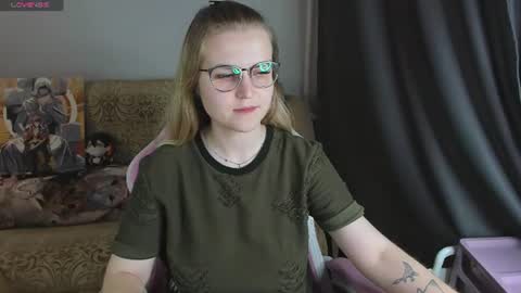 Eva online show from August 26, 6:04 pm