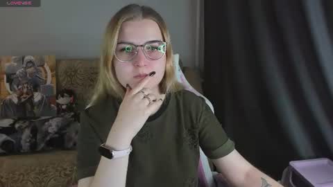 Eva online show from August 30, 5:02 pm