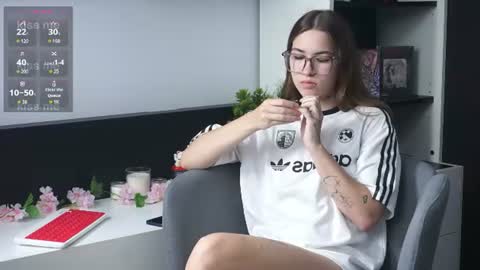 Eva online show from August 7, 11:38 pm
