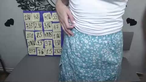EvaClarkk online show from August 5, 12:58 pm
