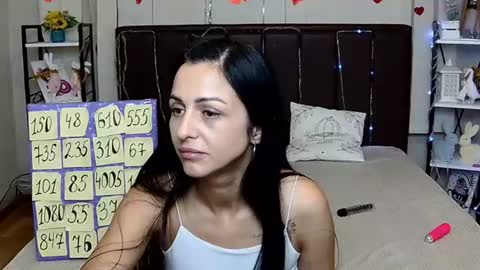 EvaClarkk online show from August 13, 8:50 am
