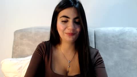 evacollins12 online show from August 5, 10:08 pm