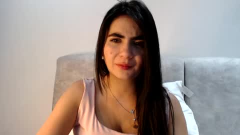evacollins12 online show from August 11, 1:51 am
