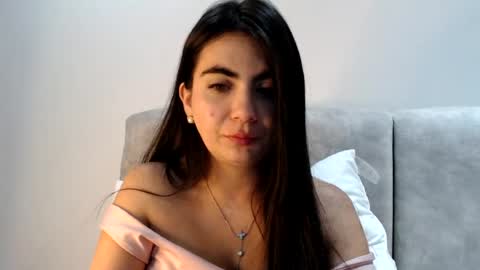 evacollins12 online show from August 11, 2:57 am
