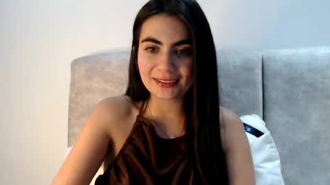 evacollins12 online show from August 12, 6:32 pm