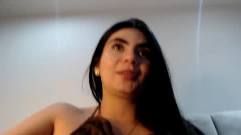 evacollins12 online show from August 13, 1:52 am
