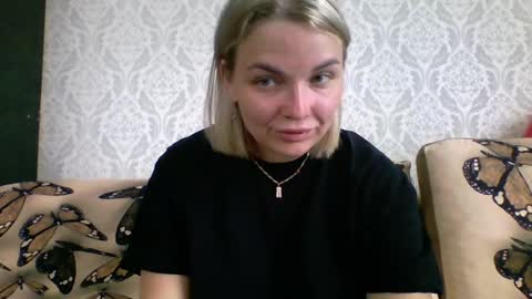 evadelicious_ online show from July 9, 9:47 am