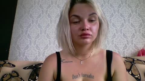 evadelicious_ online show from July 9, 10:53 am