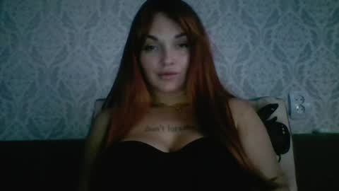 evadelicious_ online show from August 6, 3:44 pm