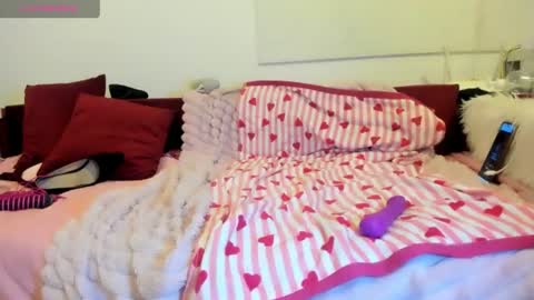 evadiana8484 online show from July 27, 9:31 pm