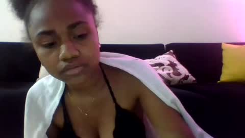 evah14 online show from August 6, 8:19 pm