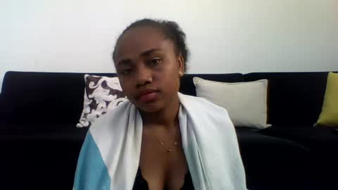 evah14 online show from August 11, 8:49 am