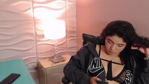   online show from August 9, 7:59 pm