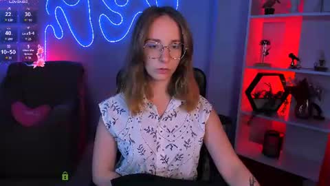 evalora online show from August 8, 7:47 pm