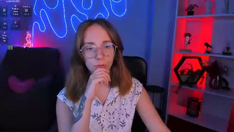 evalora online show from August 8, 8:53 pm