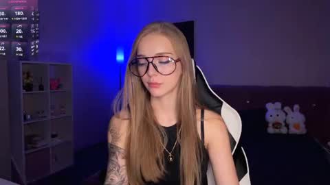 Eva online show from July 27, 7:41 pm