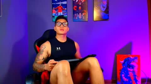 evan_greey online show from March 7, 5:15 am