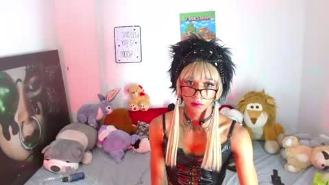 evangeline_turner online show from April 8, 8:13 am