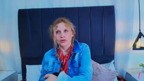  Evangelyne  online show from August 14, 11:52 pm