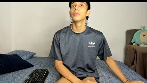 evans_collins24 online show from March 26, 5:50 pm