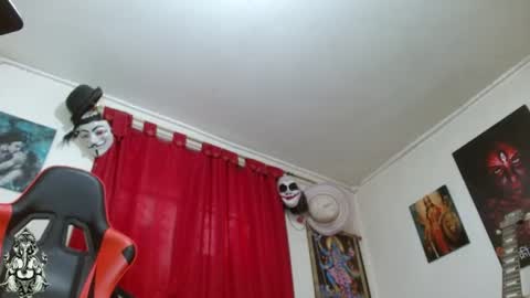 evans_xy online show from August 7, 5:57 pm