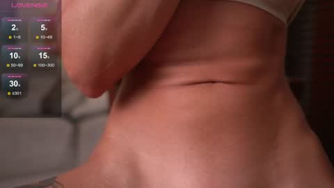evaorion_ online show from August 15, 7:51 pm