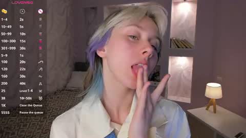Eva online show from August 10, 8:21 pm