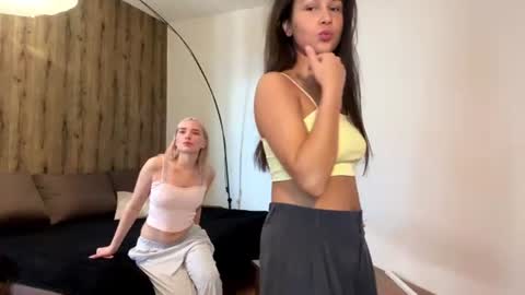 EvaSwettie online show from September 8, 3:57 am