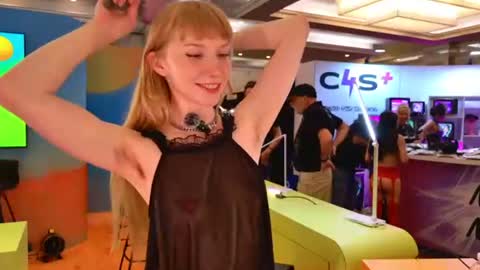 Goddess Eve online show from August 9, 3:35 pm