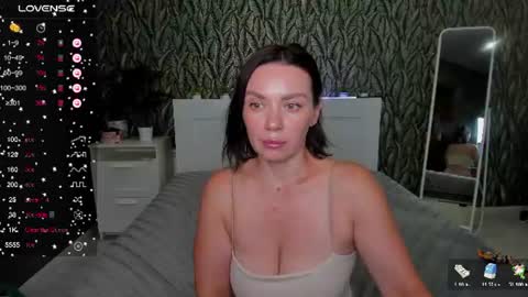 EveLibston online show from July 9, 11:48 am