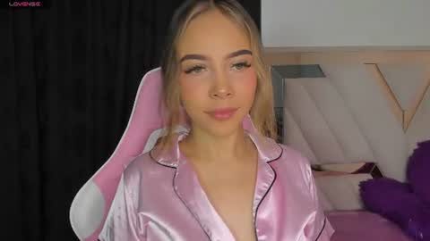 evelin888 online show from August 15, 4:33 pm