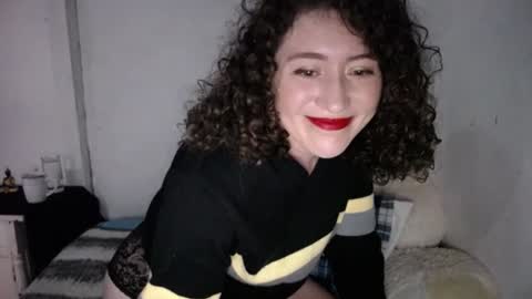 evelin97 online show from April 3, 11:52 pm