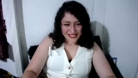evelin97 online show from July 8, 12:36 am