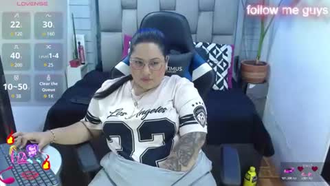 evelin zaens online show from August 10, 9:11 am