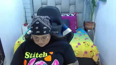 evelin zaens online show from August 13, 7:22 am