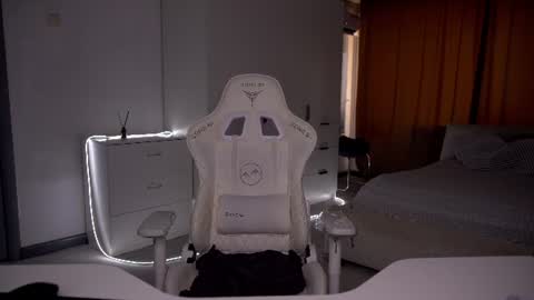 Evelina online show from July 28, 2:45 pm