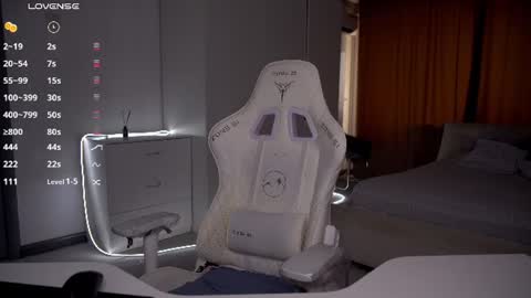 Evelina online show from August 7, 2:28 pm