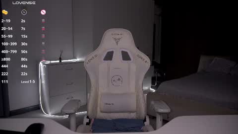 Evelina online show from August 15, 5:50 pm