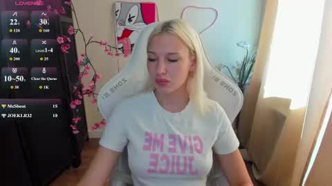 Evelina online show from August 11, 2:13 am
