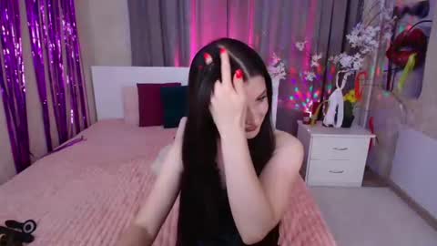 Evelin online show from August 12, 7:33 am