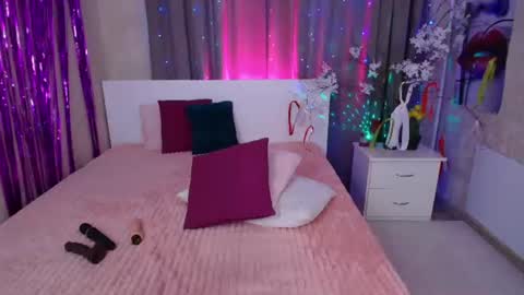 Evelin online show from August 12, 10:50 am
