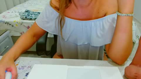 evelove online show from August 7, 6:41 pm