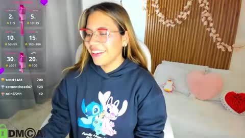 evely_crosss online show from August 10, 7:59 pm