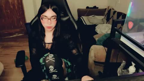evelyn420521 online show from July 29, 7:32 pm