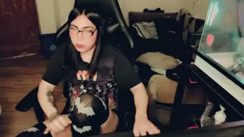 evelyn420521 online show from July 30, 7:53 pm