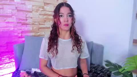 evelyn__rose1 online show from August 12, 5:21 am
