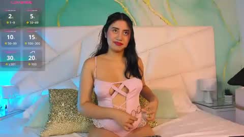 Evelyn Rose online show from August 12, 11:34 am