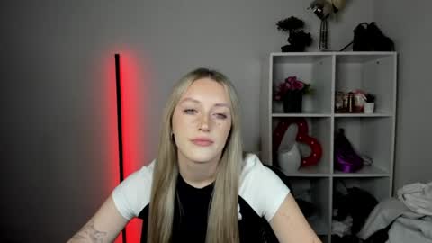 evelynblond online show from July 31, 12:55 pm